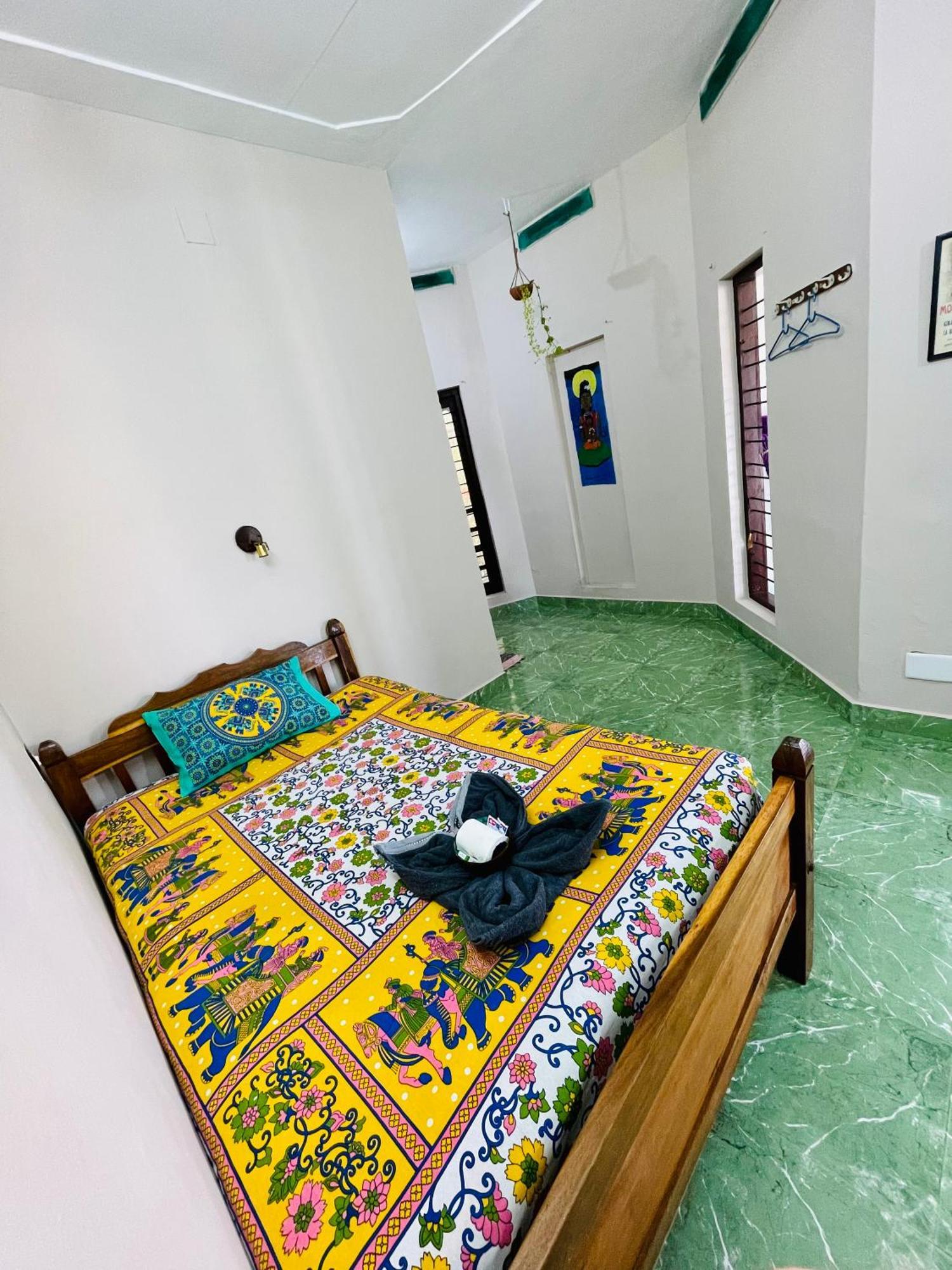 Mountain View Homestay 테카디 외부 사진